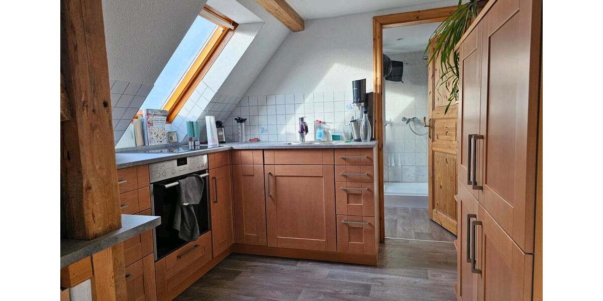 Dachgeschoßwohnung Linden - 2 Zimmer, 83 m&sup2;, 764&euro; | Angebot:25551928