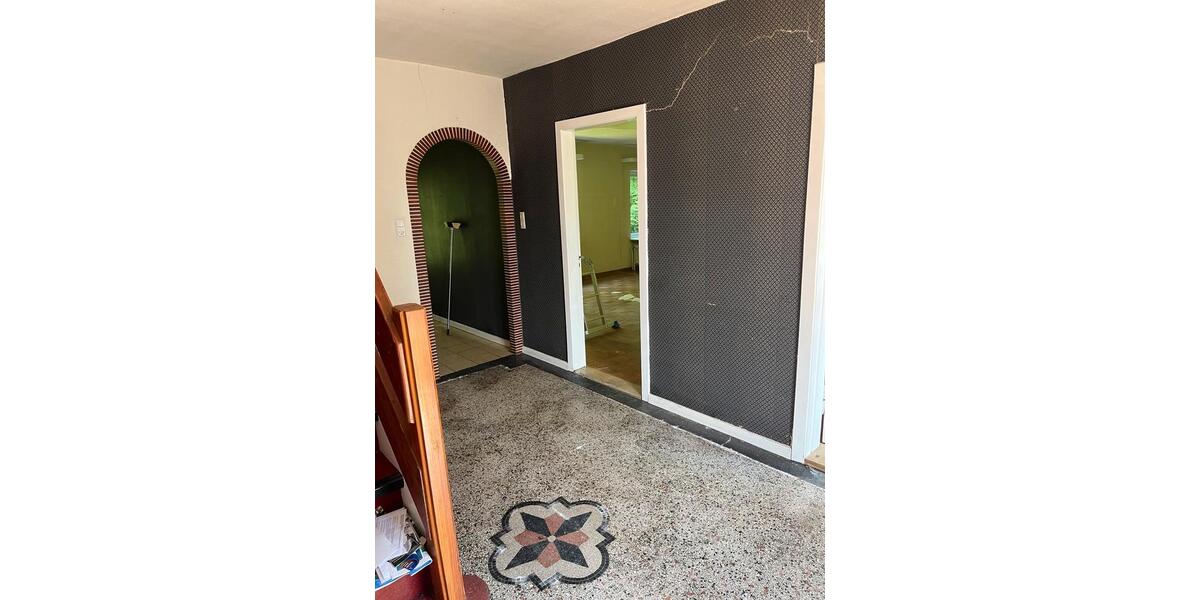 Einfamilienhaus Schwabstedt - 8 Zimmer, 200 m&sup2;, 270.000&euro; | Angebot:26946645
