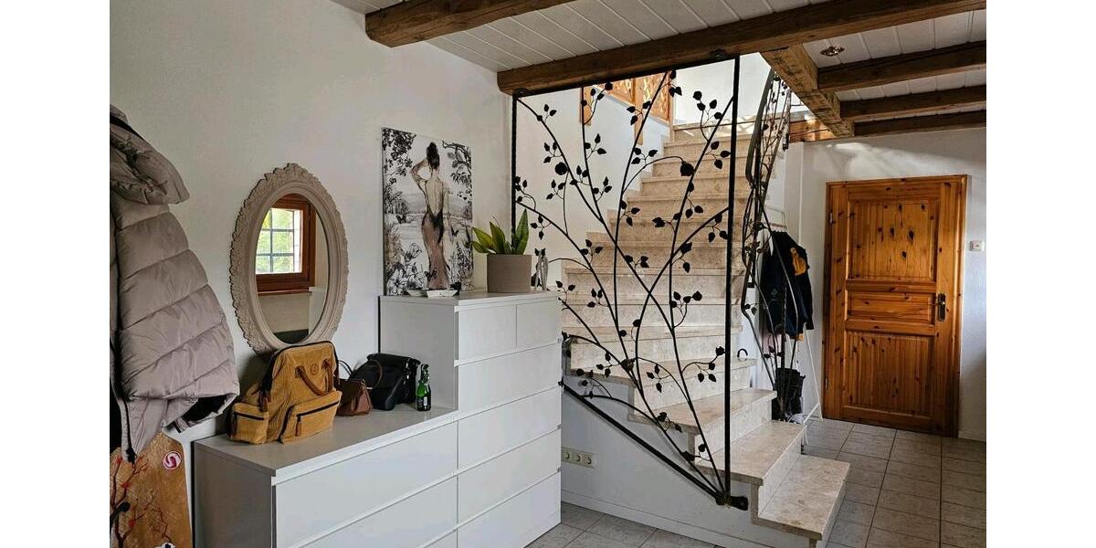 Dachgeschoßwohnung Linden - 2 Zimmer, 83 m&sup2;, 764&euro; | Angebot:25551928