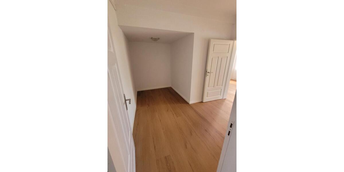 Erdgeschoßwohnung Löwenstedt - 4.5 Zimmer, 132 m&sup2;, 925&euro; | Angebot:26691825