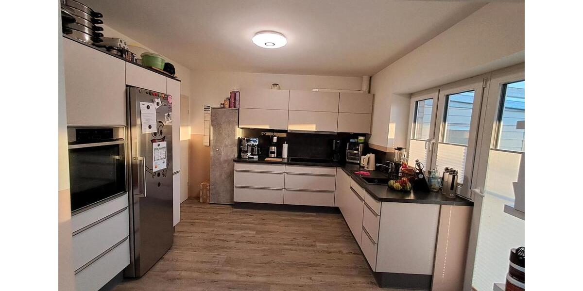Doppelhaushälfte Langenhorn - 5 Zimmer, 140 m&sup2;, 1.500&euro; | Angebot:25978872