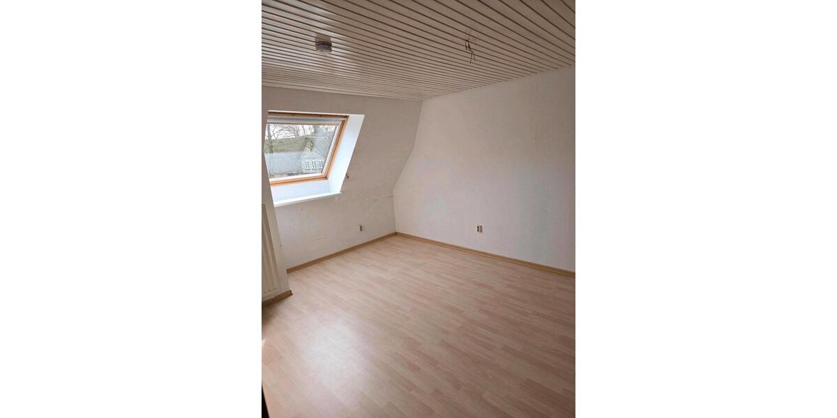 Einfamilienhaus Schwabstedt - 5 Zimmer, 140 m&sup2;, 220.000&euro; | Angebot:25961155