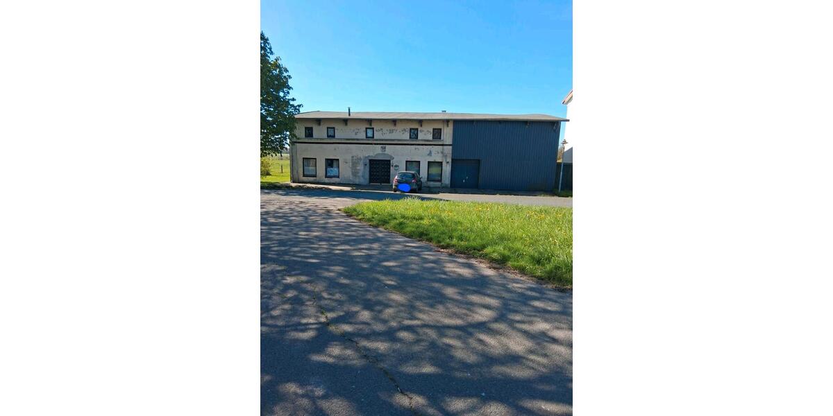 Einfamilienhaus Lunden - 11 Zimmer, 320 m&sup2;, 89.000&euro; | Angebot:26763136