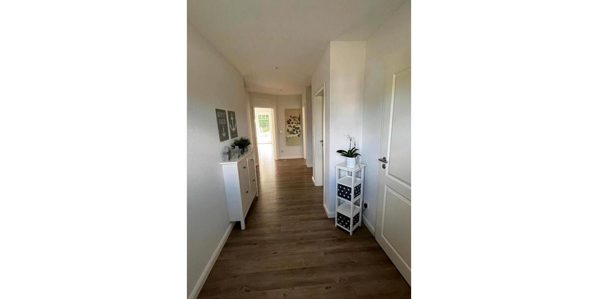 Einfamilienhaus Bergenhusen - 4 Zimmer, 139 m&sup2;, 429.000&euro; | Angebot:23498002