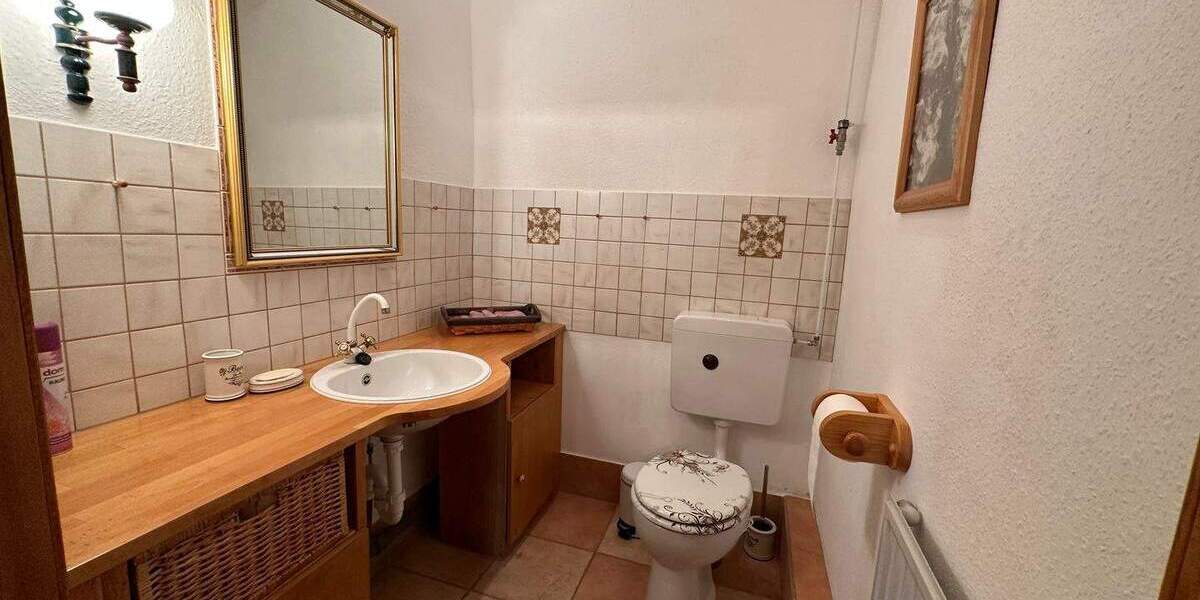 Einfamilienhaus Bergenhusen - 1 Zimmer, 300 m&sup2;, 355.000&euro; | Angebot:25708130