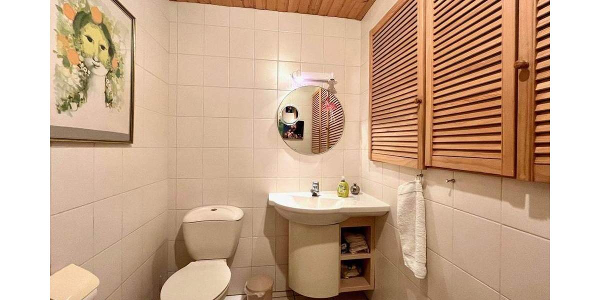 Einfamilienhaus Tating - 8 Zimmer, 289 m&sup2;, 749.000&euro; | Angebot:25672782