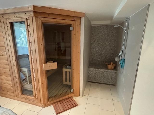 Einfamilienhaus Schwabstedt - 7 Zimmer, 180 m&sup2;, 645.000&euro; | Angebot:25982587