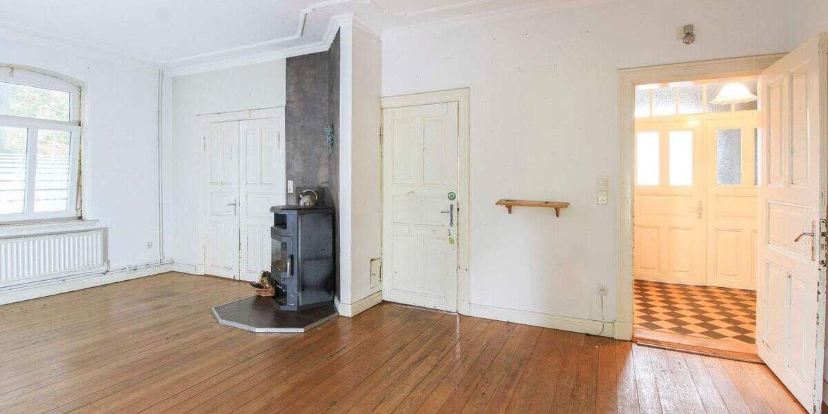 Einfamilienhaus Schwabstedt - 6 Zimmer, 240.000&euro; | Angebot:25864763