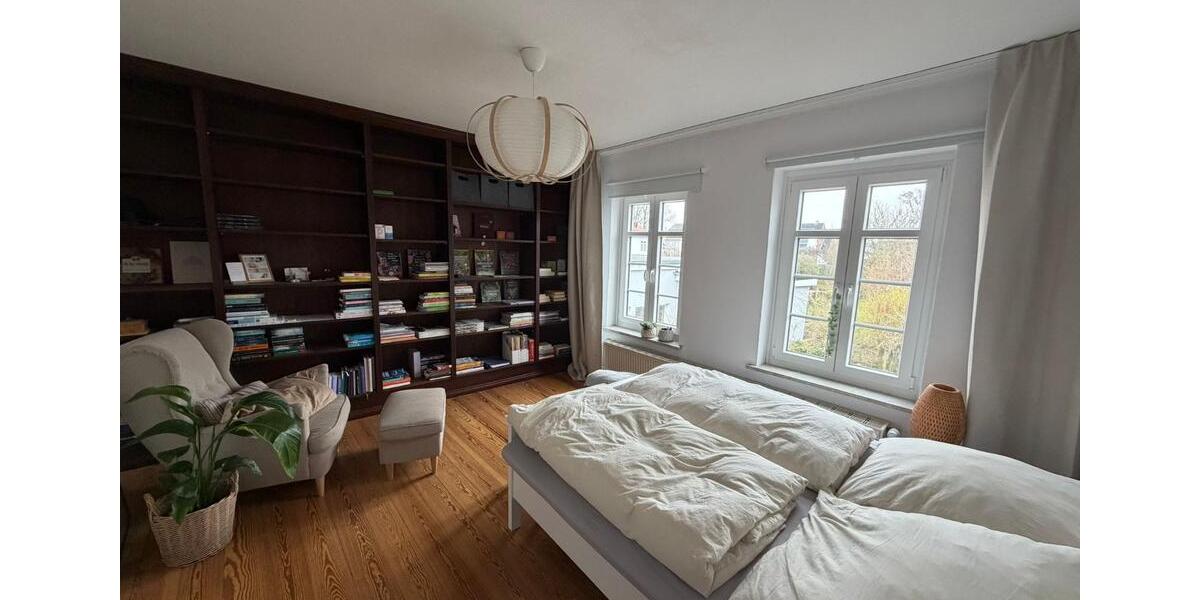 Reihenhaus Husum - 8 Zimmer, 160 m&sup2;, 1.550&euro; | Angebot:25988687