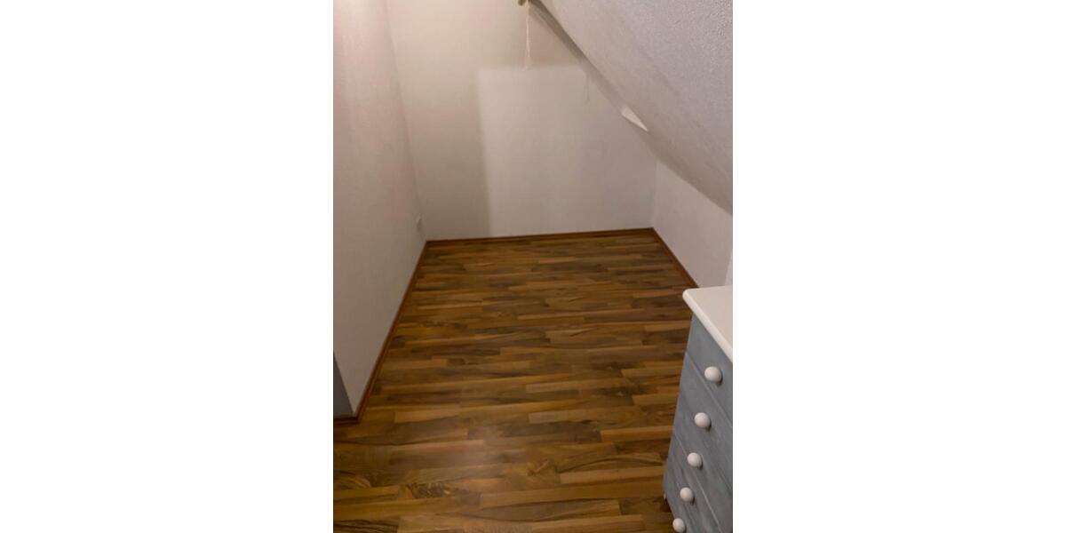 Etagenwohnung Hennstedt - 3 Zimmer, 65 m&sup2;, 595&euro; | Angebot:25902876