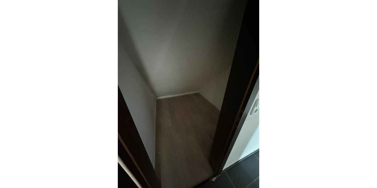 Etagenwohnung Husum - 2 Zimmer, 79 m&sup2;, 650&euro; | Angebot:25804845