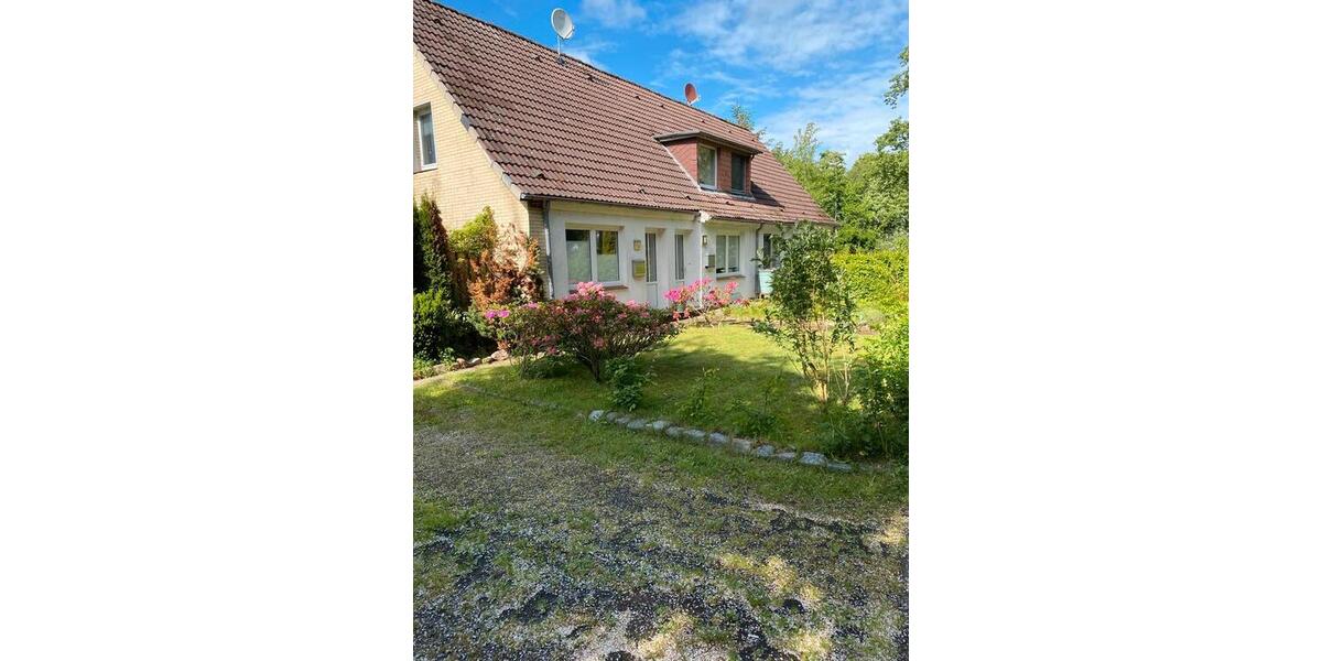 Etagenwohnung Hennstedt - 3 Zimmer, 65 m&sup2;, 595&euro; | Angebot:25902876