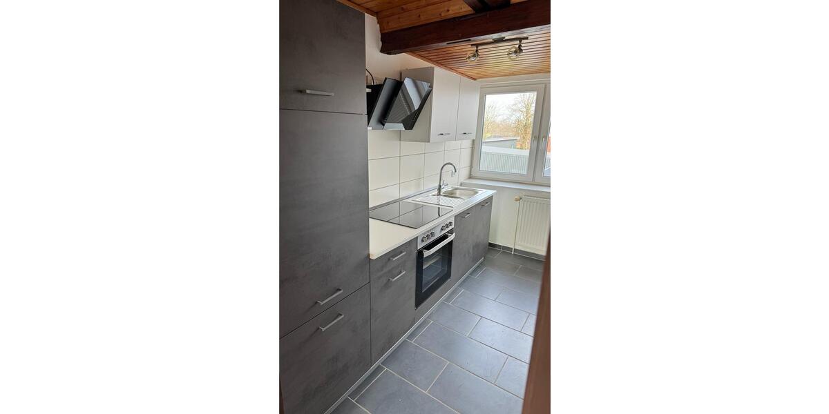 Etagenwohnung Husum - 2 Zimmer, 79 m&sup2;, 650&euro; | Angebot:25804845