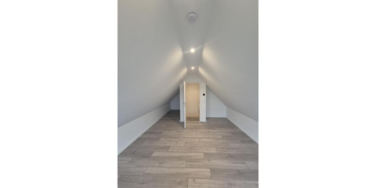 Doppelhaushälfte Tönning - 5 Zimmer, 115 m&sup2;, 1.500&euro; | Angebot:25750437