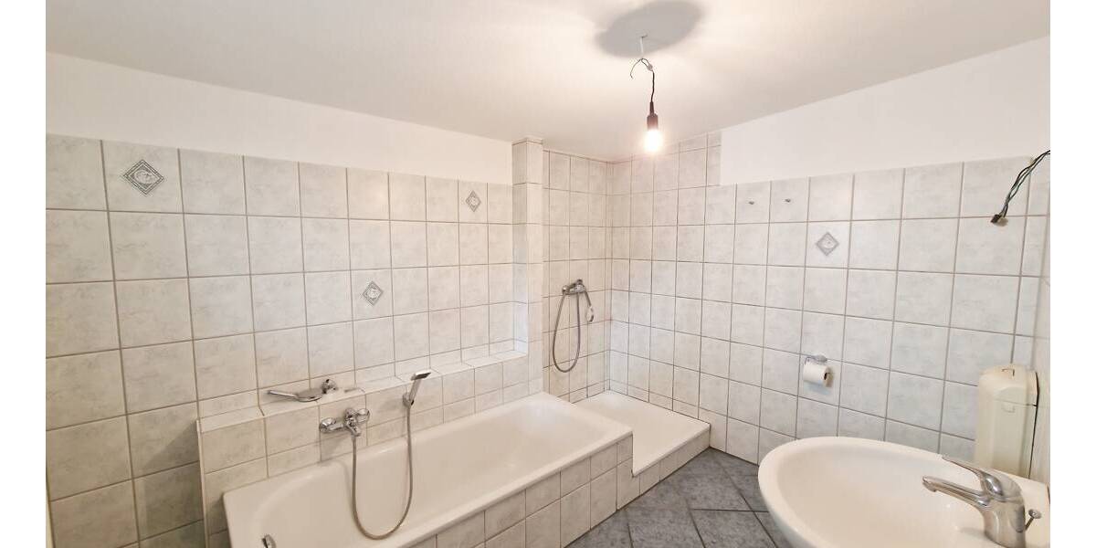 Einfamilienhaus Ostrohe - 5 Zimmer, 126 m&sup2;, 299.000&euro; | Angebot:25801258