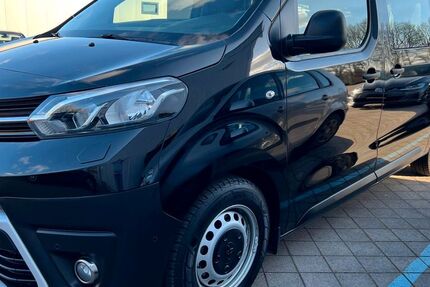 Toyota Proace (Verso) 56.556 km 23.900 &euro; Husum 25813
