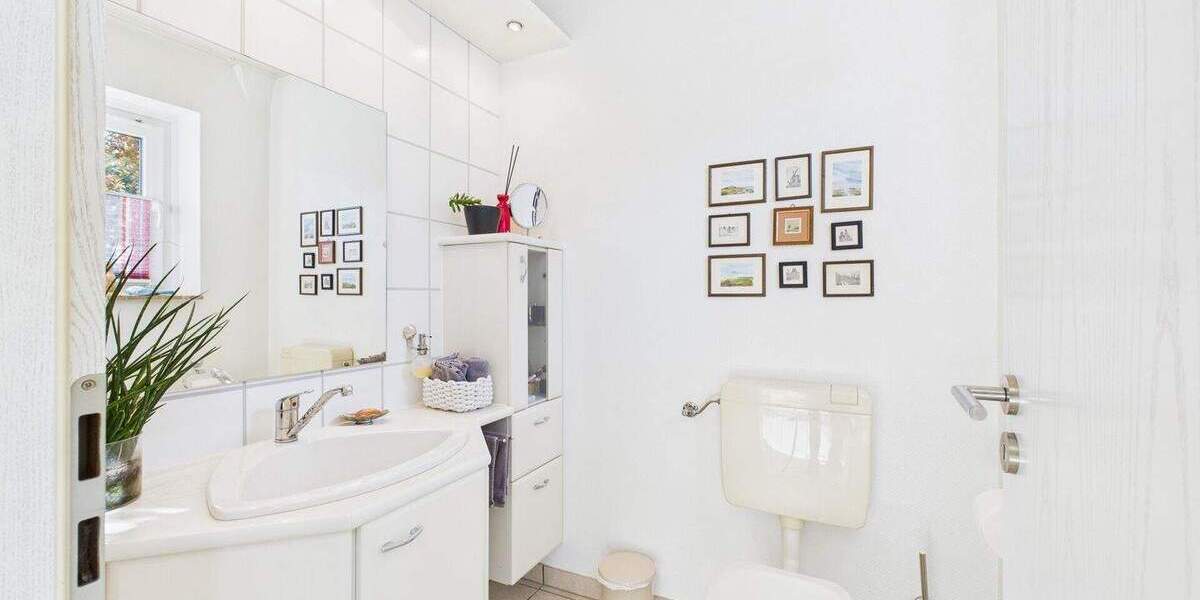 Einfamilienhaus Husum Schobüll - 7 Zimmer, 243 m&sup2;, 599.000&euro; | Angebot:25672607