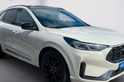 Ford Kuga 5.550 km 41.990 &euro; Husum 25813