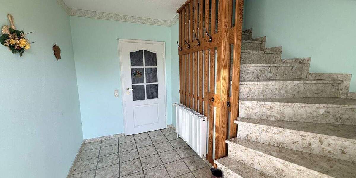 Einfamilienhaus Langenhorn - 8 Zimmer, 200 m&sup2;, 389.000&euro; | Angebot:25740802