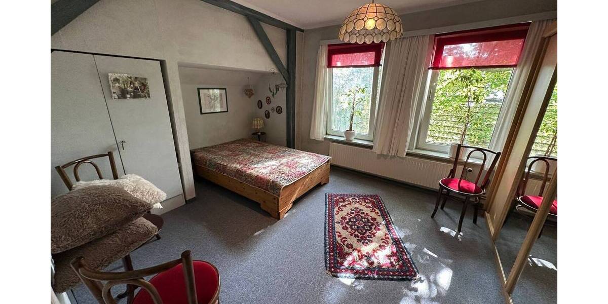 Einfamilienhaus Bredstedt - 8 Zimmer, 170 m&sup2;, 225.000&euro; | Angebot:25780897