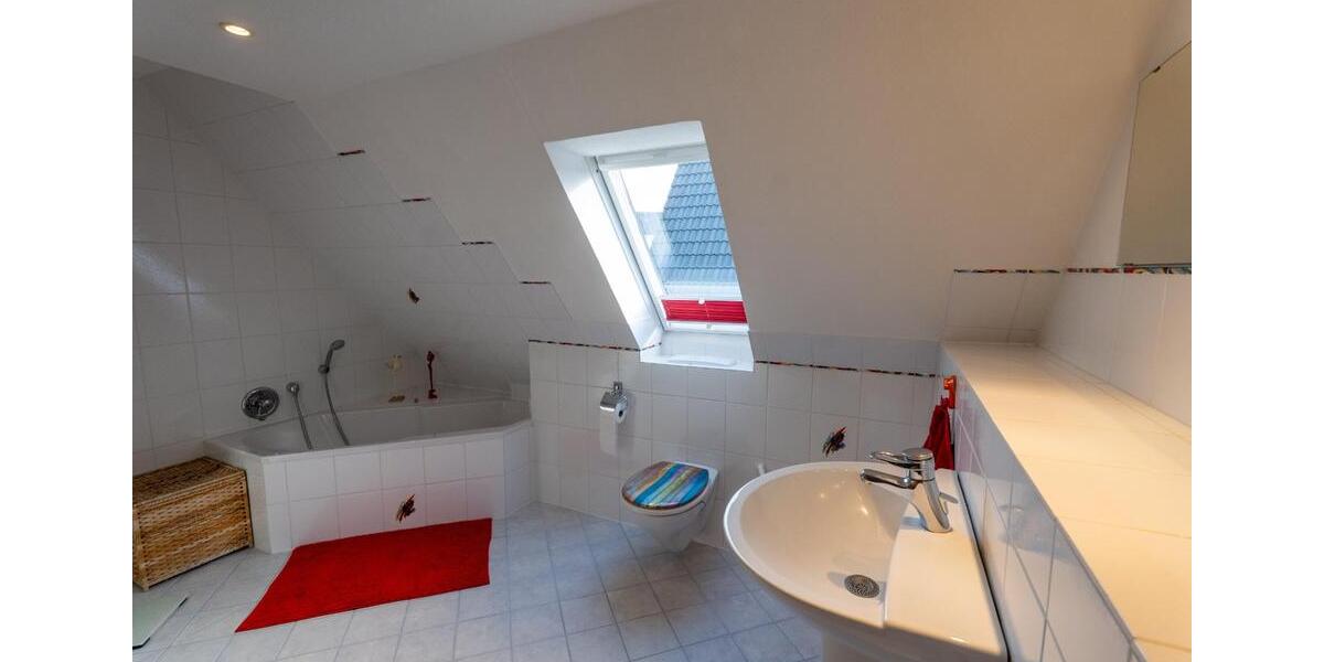 Einfamilienhaus Husum - 4 Zimmer, 136 m&sup2;, 369.000&euro; | Angebot:25950806