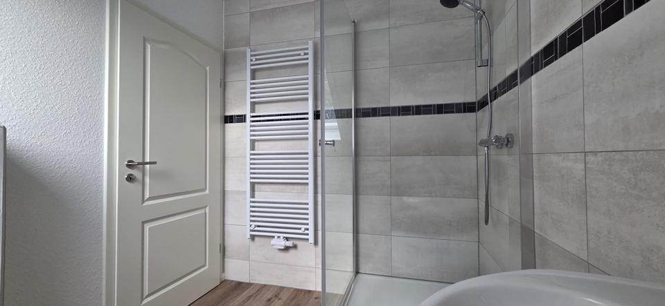 Dachgeschoßwohnung Pahlen - 2.5 Zimmer, 57 m&sup2;, 650&euro; | Angebot:25980674