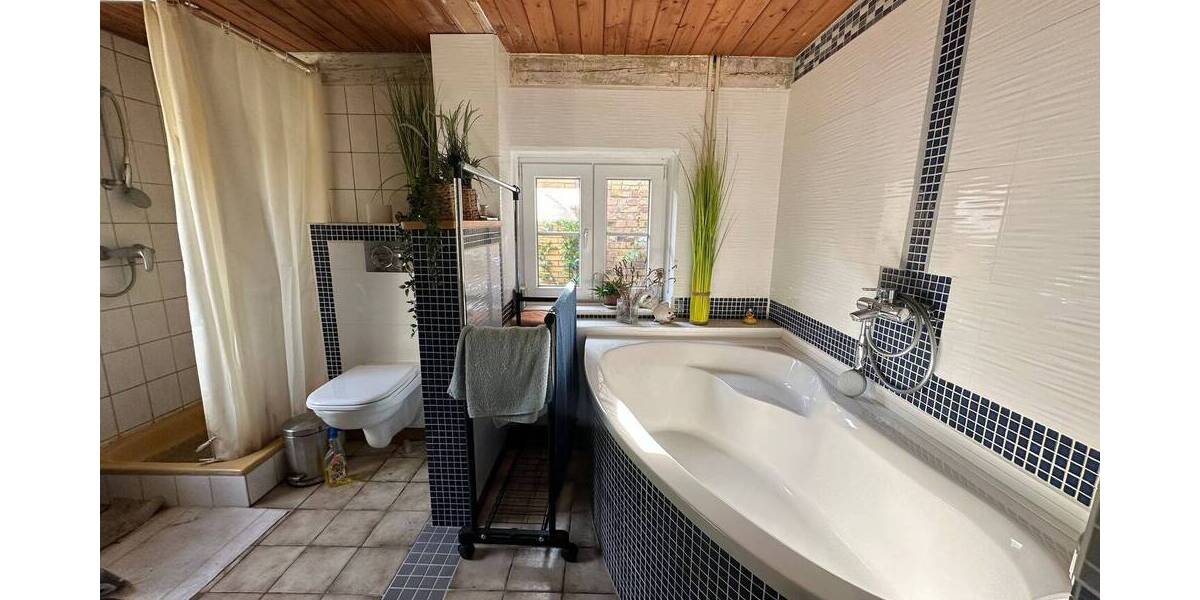 Einfamilienhaus Schwabstedt - 5 Zimmer, 160 m&sup2;, 195.000&euro; | Angebot:25780896