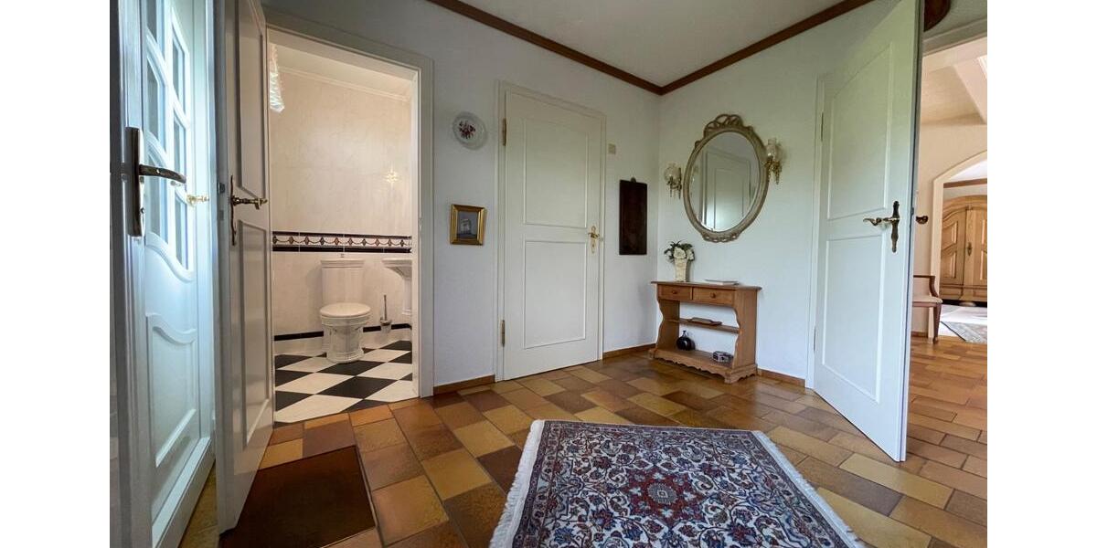 Einfamilienhaus Husum - 7 Zimmer, 181 m&sup2;, 1.850&euro; | Angebot:25286330