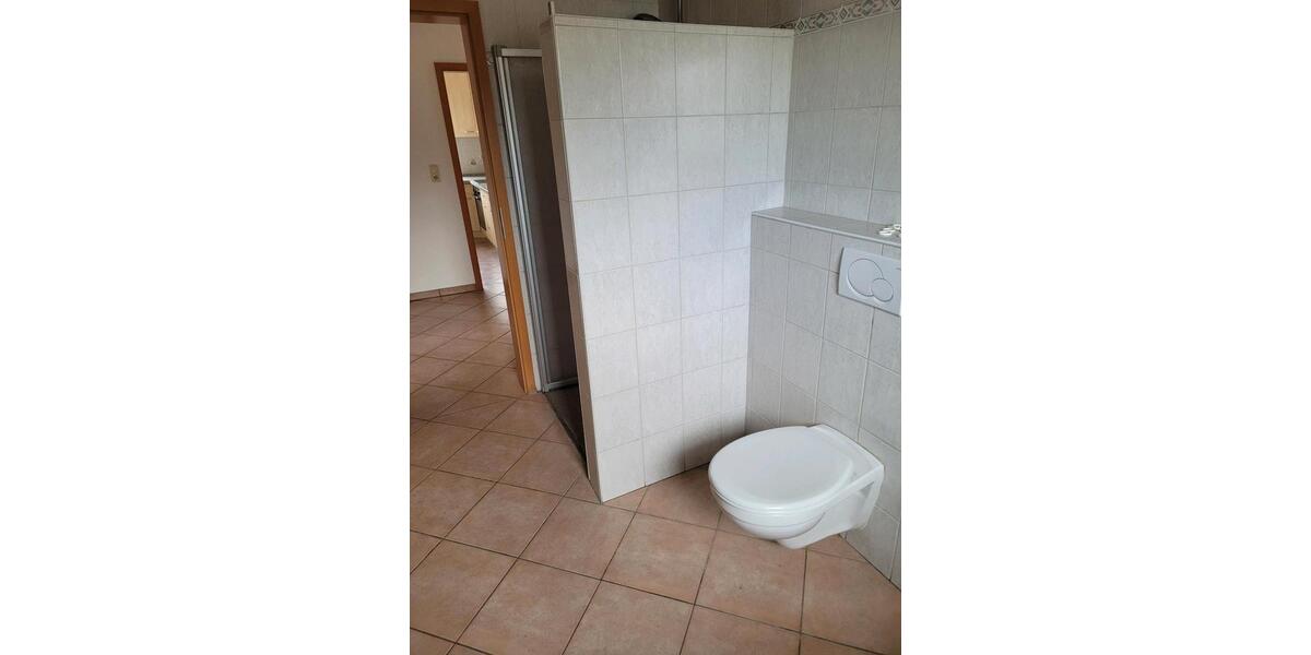 Erdgeschoßwohnung Lunden - 4 Zimmer, 100 m&sup2;, 750&euro; | Angebot:25993824