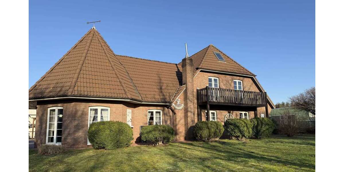 Einfamilienhaus Hattstedt - 8 Zimmer, 290 m&sup2;, 699.000&euro; | Angebot:24593694