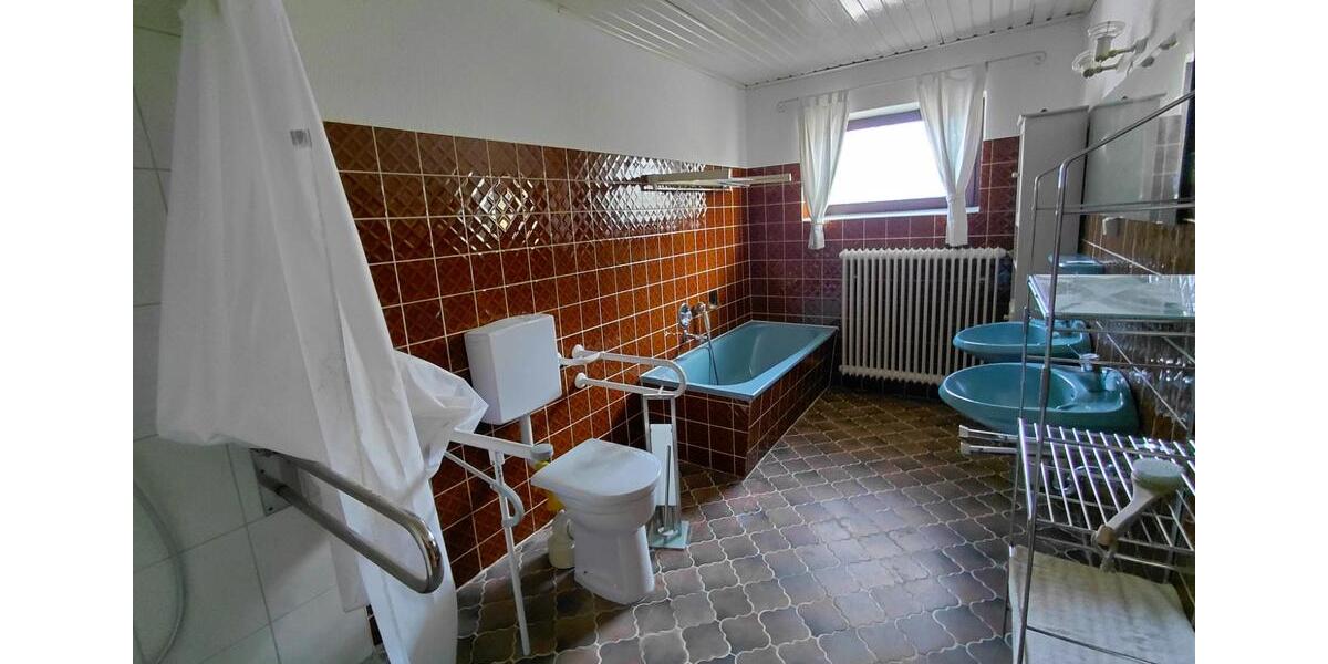 Einfamilienhaus Lunden - 4 Zimmer, 135 m&sup2;, 1.250&euro; | Angebot:25156967