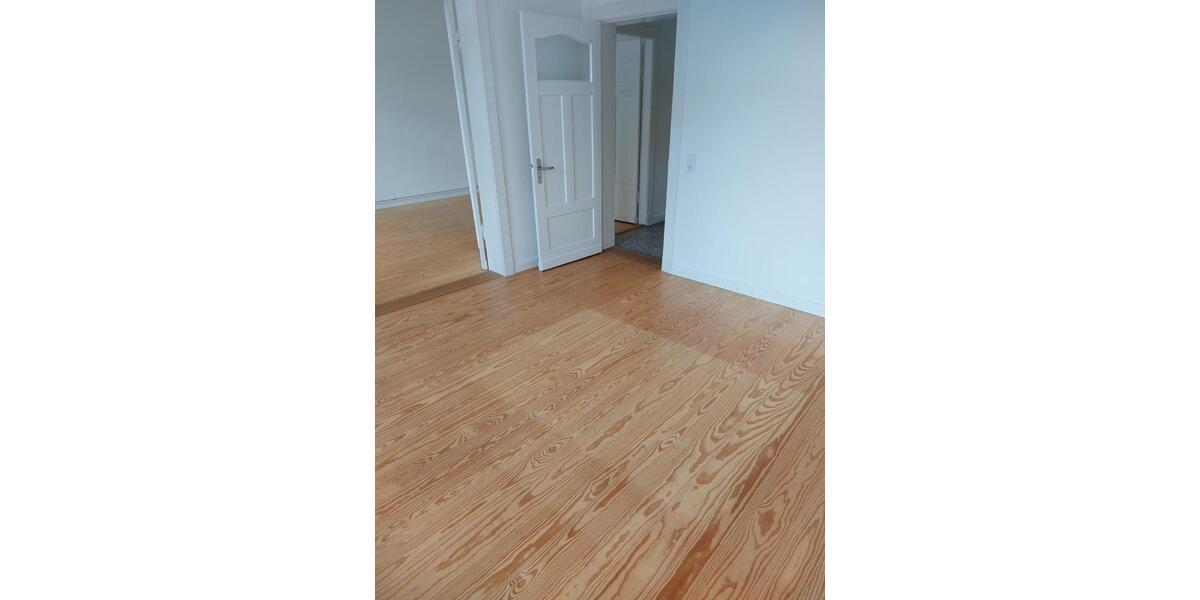 Erdgeschoßwohnung Husum - 4 Zimmer, 83 m&sup2;, 700&euro; | Angebot:26608576