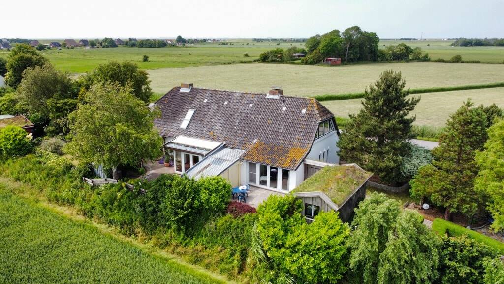 Einfamilienhaus Nordstrand - 7 Zimmer, 165 m&sup2;, 398.000&euro; | Angebot:25770631