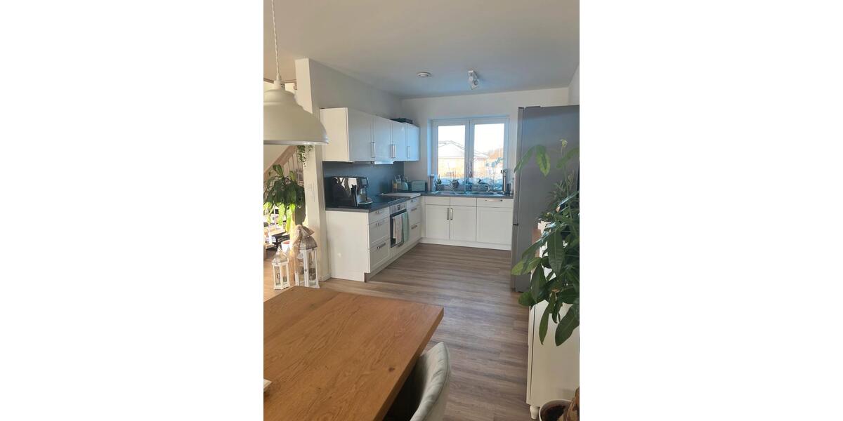 Doppelhaushälfte Schuby - 4 Zimmer, 110 m&sup2;, 1.375&euro; | Angebot:26034110