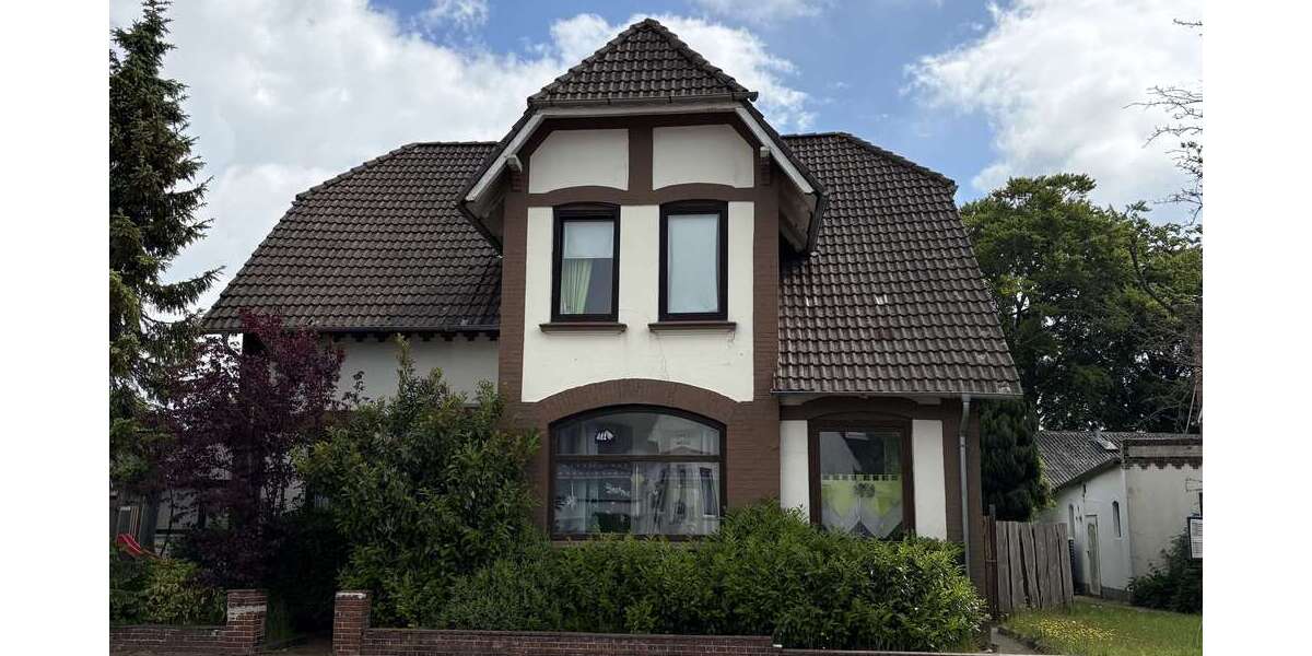 Einfamilienhaus Bredstedt - 11 Zimmer, 233 m&sup2;, 259.000&euro; | Angebot:26766410