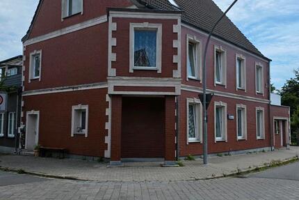 Haus Friedrichstadt - 12 Zimmer, 200 m&sup2;, 225.000&euro; | Angebot:27070511
