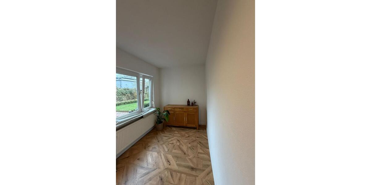 Reihenhaus Husum - 8 Zimmer, 160 m&sup2;, 1.550&euro; | Angebot:25988687