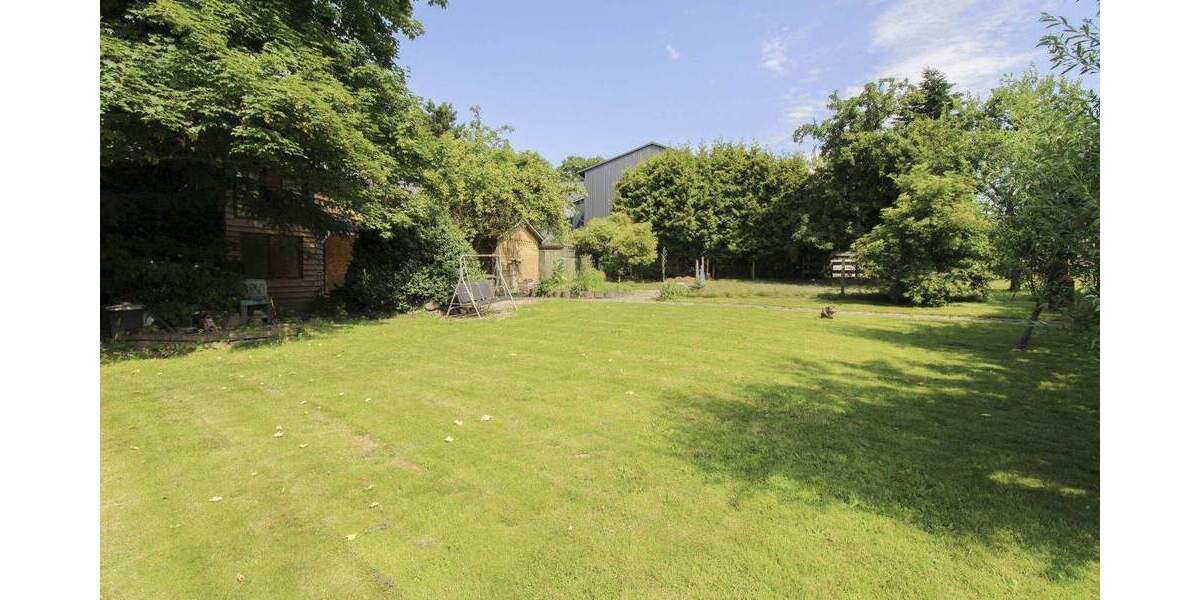 Einfamilienhaus Schwabstedt - 6 Zimmer, 240.000&euro; | Angebot:25864763