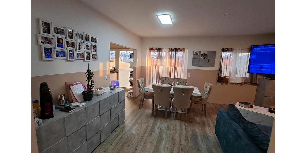 Doppelhaushälfte Langenhorn - 5 Zimmer, 140 m&sup2;, 1.500&euro; | Angebot:25978872