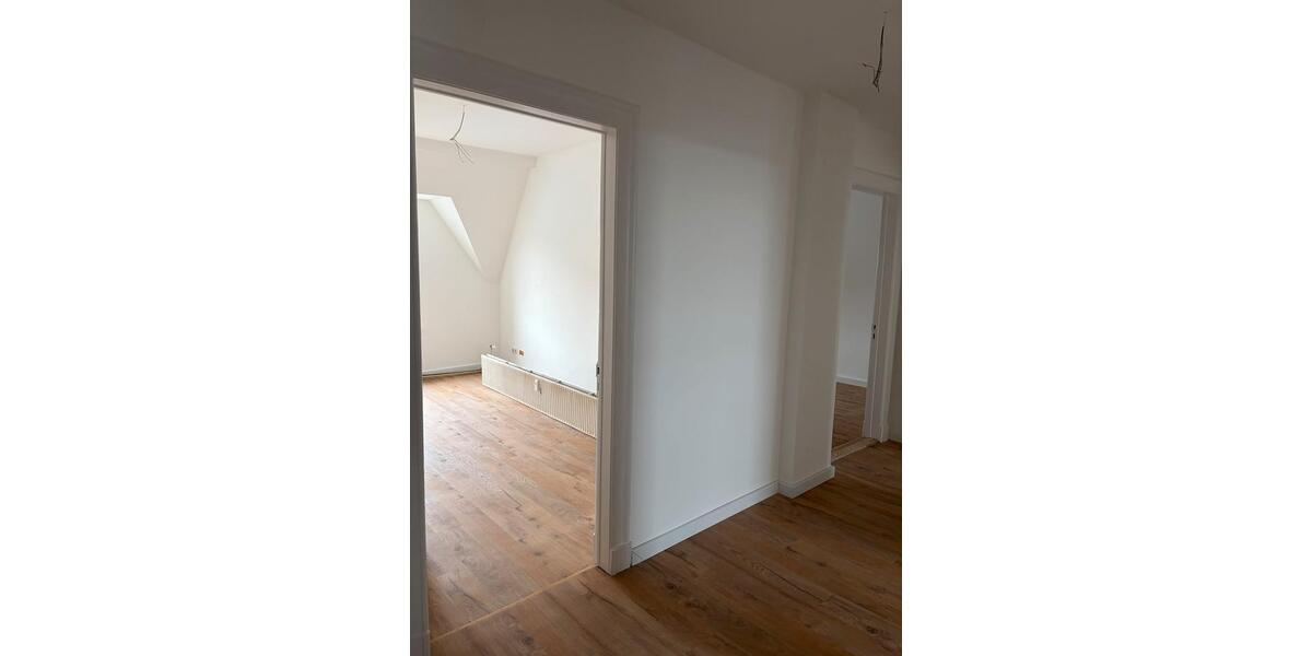 Dachgeschoßwohnung Husum - 4 Zimmer, 70 m&sup2;, 850&euro; | Angebot:26018727