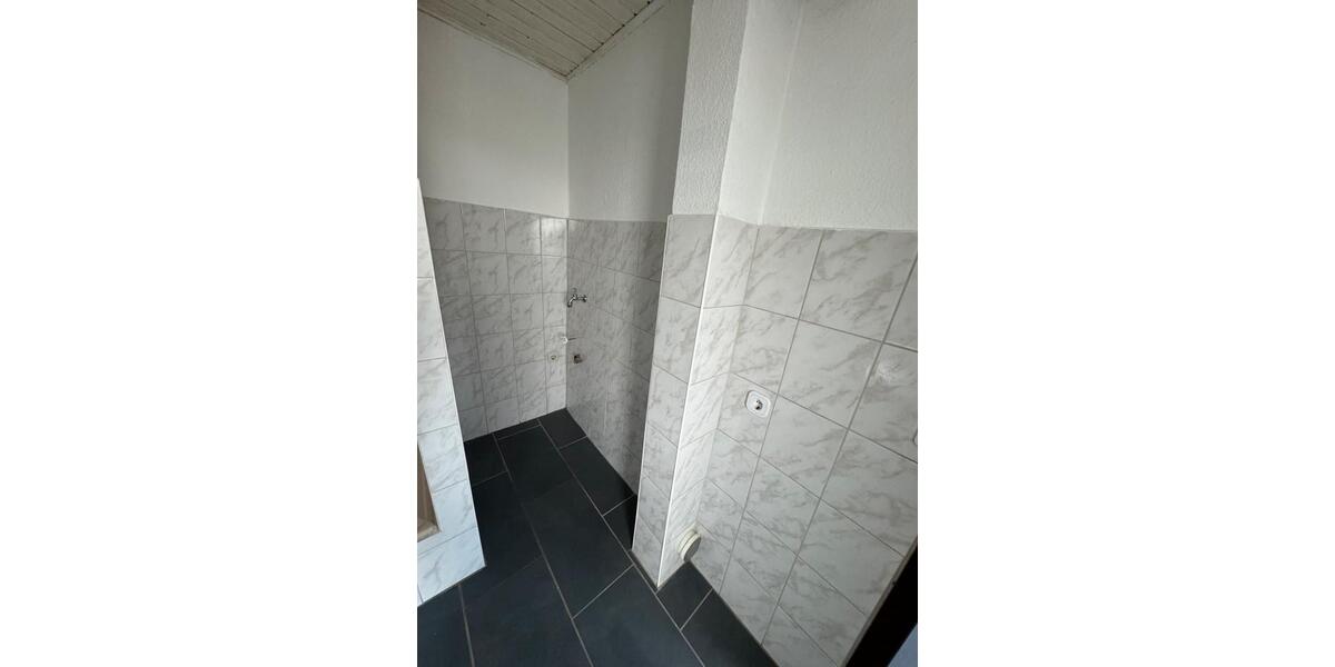 Etagenwohnung Husum - 2 Zimmer, 79 m&sup2;, 650&euro; | Angebot:25804845