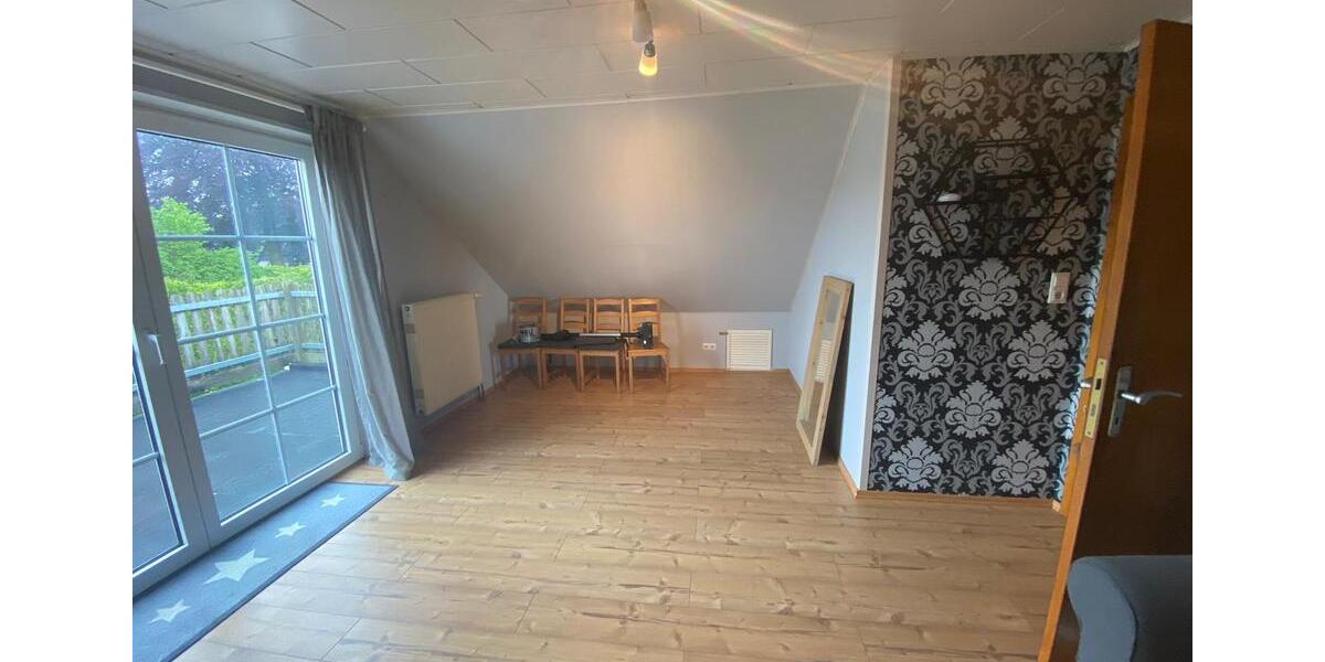 Dachgeschoßwohnung Pahlen - 3 Zimmer, 65 m&sup2;, 650&euro; | Angebot:25980685