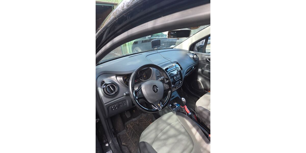 Renault Captur 119.853 km 6.000 &euro; Tönning 25832