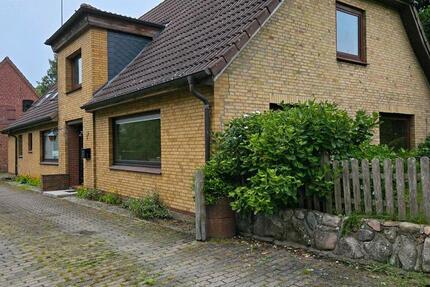 Haus Schwabstedt - 6 Zimmer, 130 m&sup2;, 220.000&euro; | Angebot:26930632