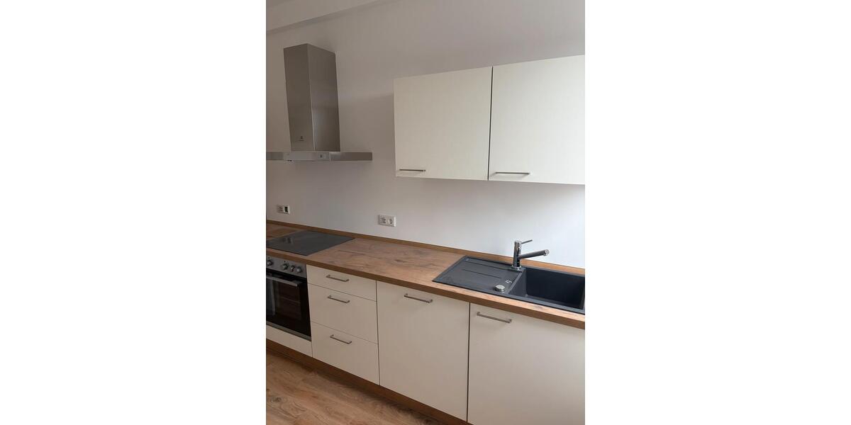 Dachgeschoßwohnung Husum - 4 Zimmer, 70 m&sup2;, 850&euro; | Angebot:26018727