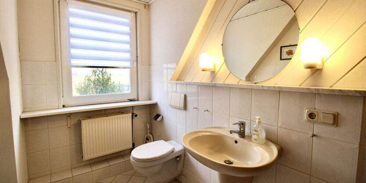 Doppelhaushälfte Sönnebüll - 7 Zimmer, 210 m&sup2;, 310.000&euro; | Angebot:25822647