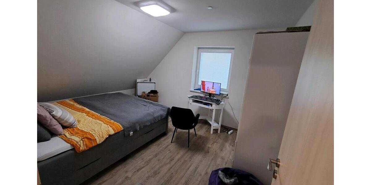 Doppelhaushälfte Langenhorn - 5 Zimmer, 140 m&sup2;, 1.500&euro; | Angebot:25978872