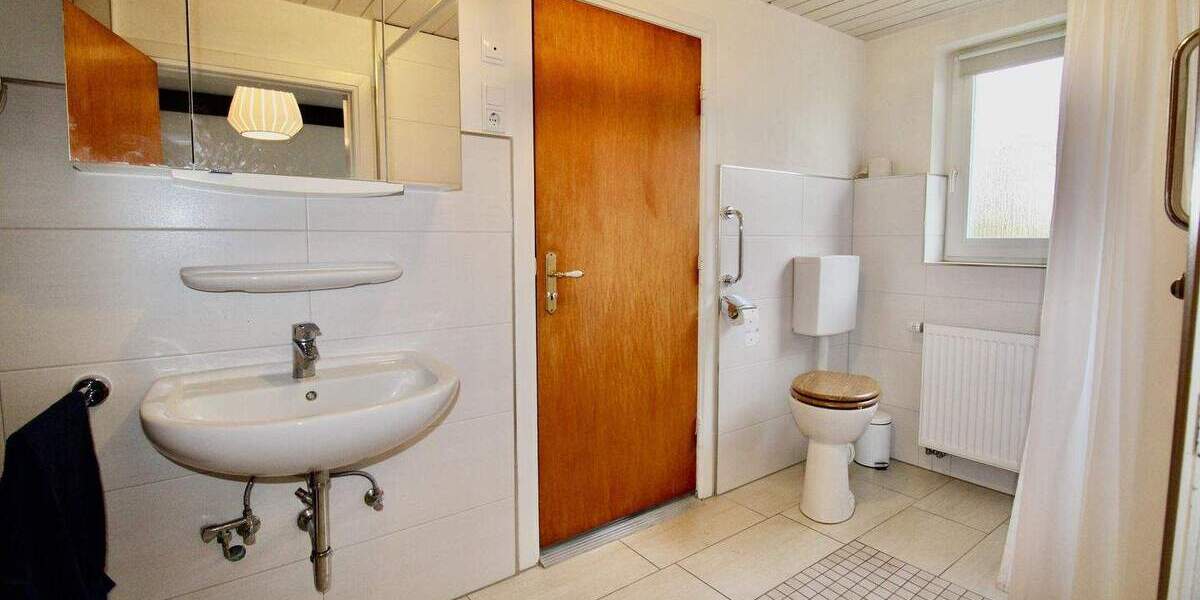 Doppelhaushälfte Sönnebüll - 7 Zimmer, 210 m&sup2;, 310.000&euro; | Angebot:25822647