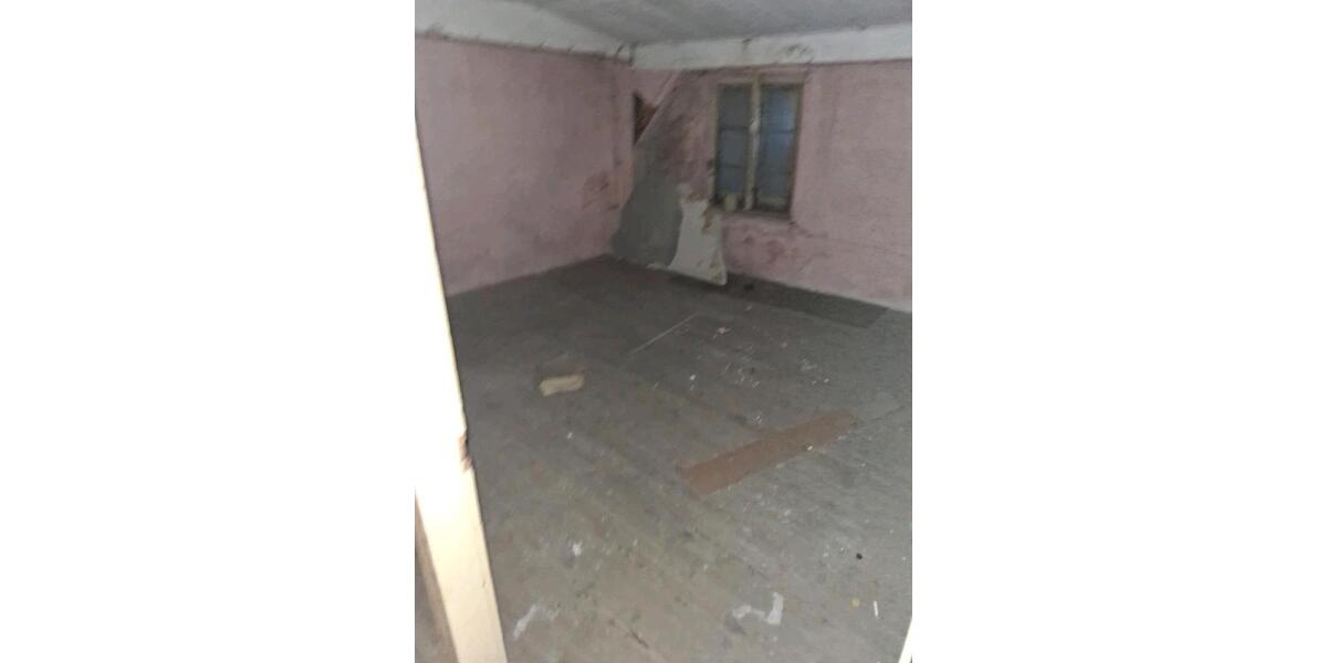 Einfamilienhaus Lunden - 11 Zimmer, 320 m&sup2;, 89.000&euro; | Angebot:26763136