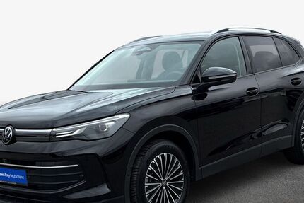 VW Tiguan 8.357 km 36.980 &euro; Breklum 25821